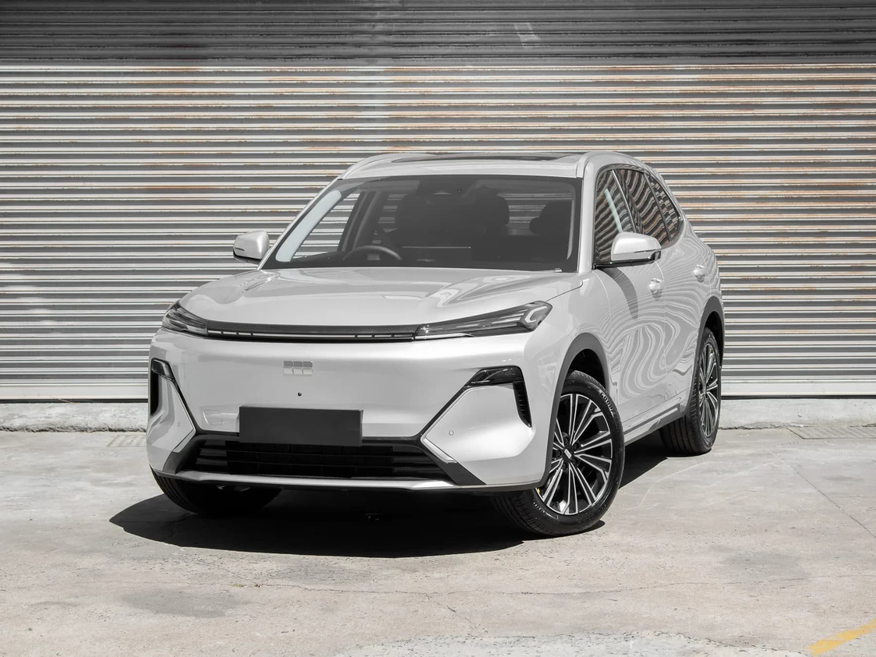 2026 Geely EM5 EM-i Apex