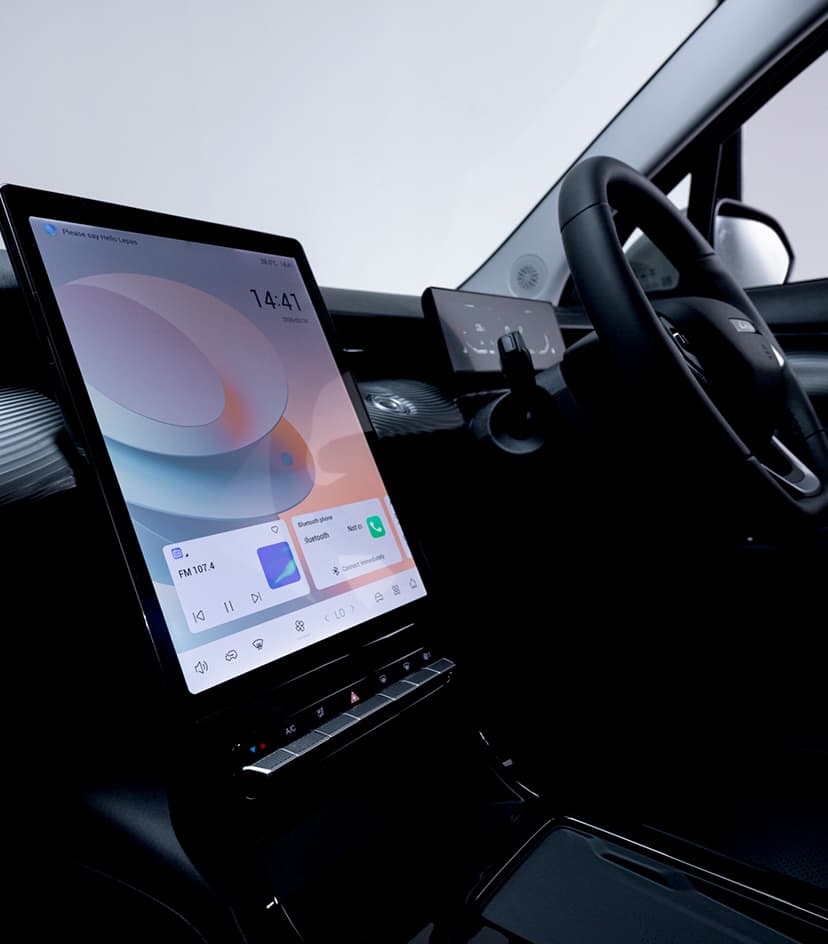 Lepas L4 infotainment display