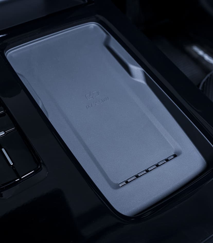 Lepas L4 wireless charging tray
