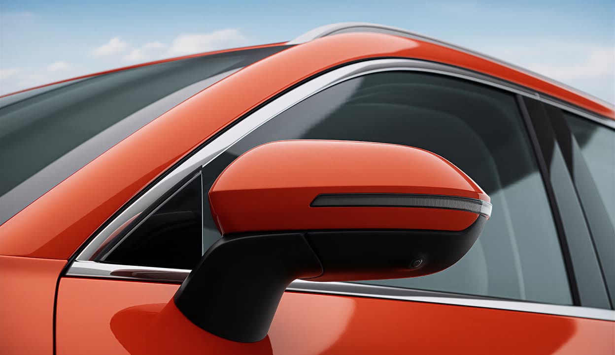 Power-Folding Heated Exterior Mirrors